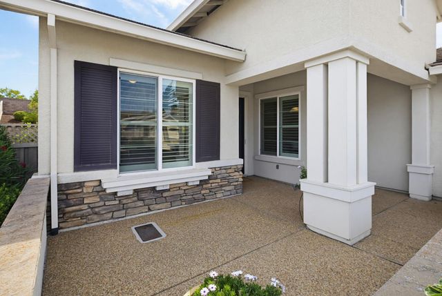 1781 Blackbird Ln, Lincoln, CA 95648