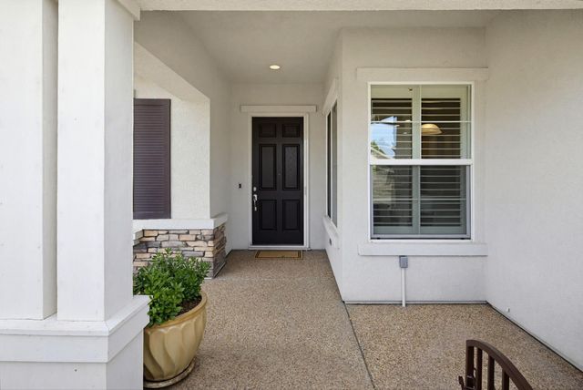 1781 Blackbird Ln, Lincoln, CA 95648