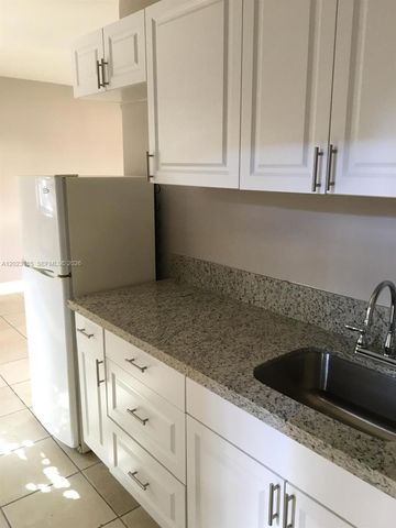 520 SW 4th St 4, Miami, FL 33130