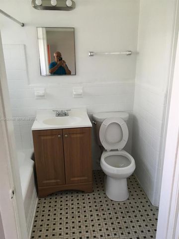 520 SW 4th St 4, Miami, FL 33130