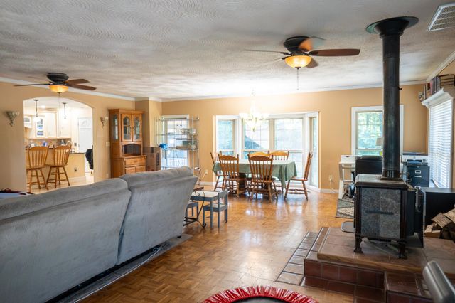 7001 S State Highway Ff, Brookline, MO 65619