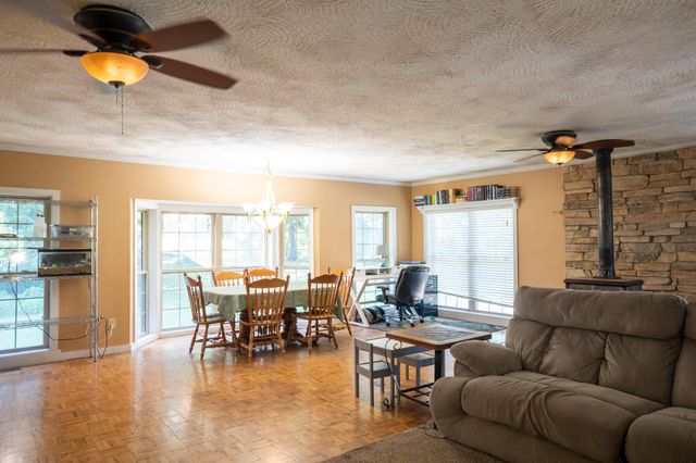 7001 S State Highway Ff, Brookline, MO 65619