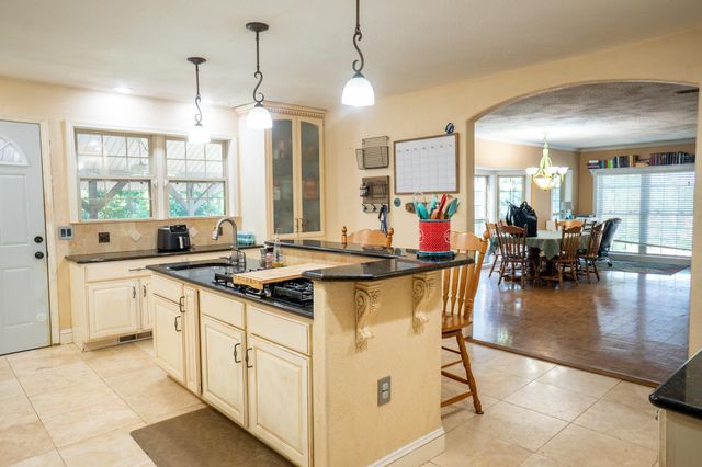 7001 S State Highway Ff, Brookline, MO 65619