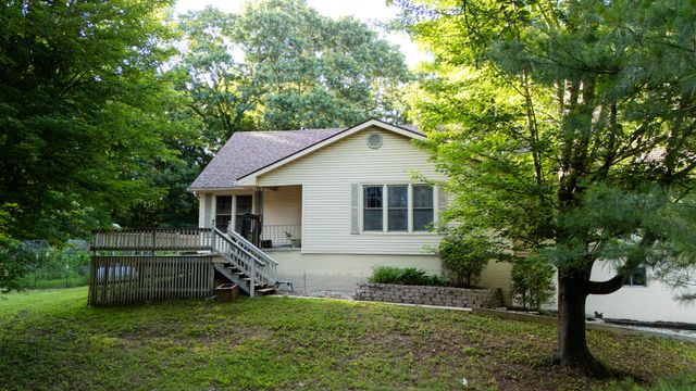 7001 S State Highway Ff, Brookline, MO 65619