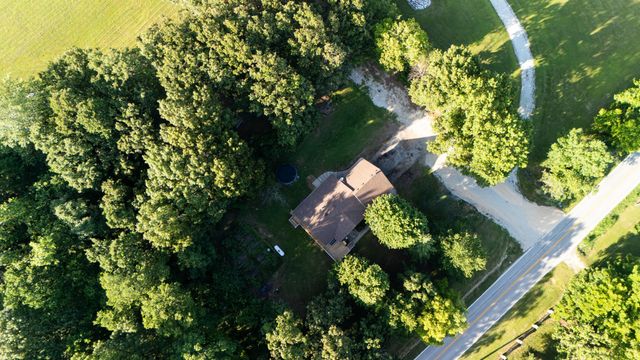 7001 S State Highway Ff, Brookline, MO 65619
