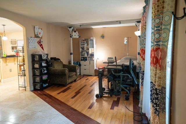 7001 S State Highway Ff, Brookline, MO 65619