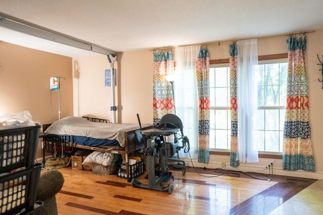 7001 S State Highway Ff, Brookline, MO 65619