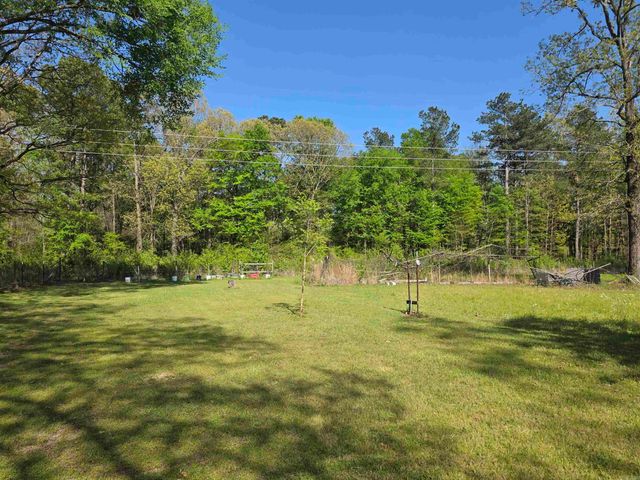 200 New Home Cemetery Road, Pine Bluff, AR 71603