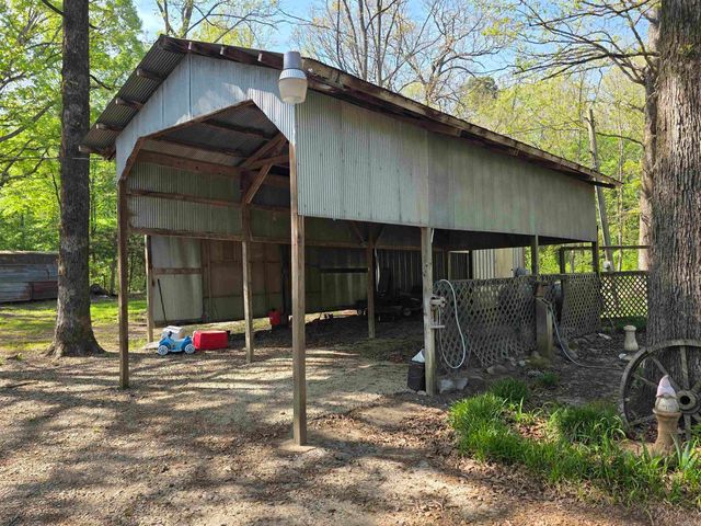 200 New Home Cemetery Road, Pine Bluff, AR 71603