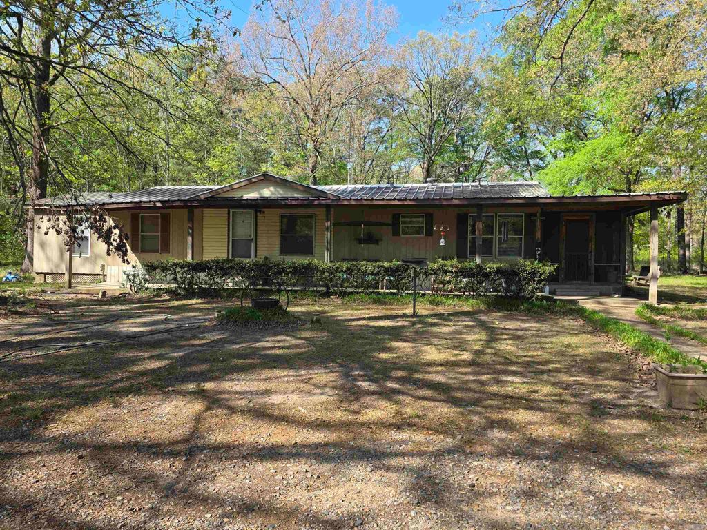 200 New Home Cemetery Road, Pine Bluff, AR 71603