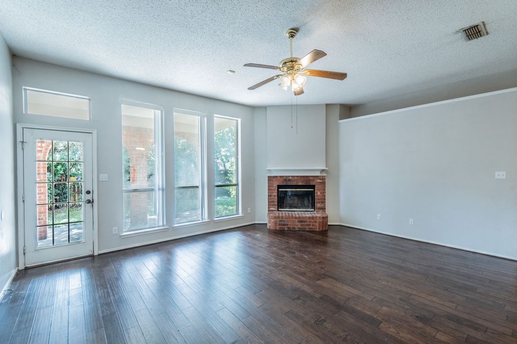 3913 Orlando Springs Drive, Fort Worth, TX 76123 — photo 5