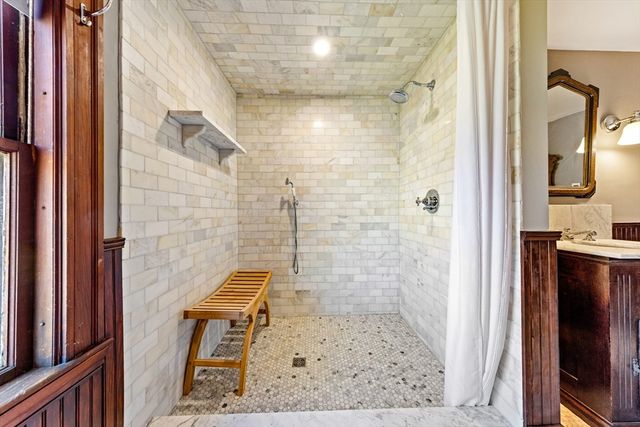 3 Moultrie St, Boston, MA 02124