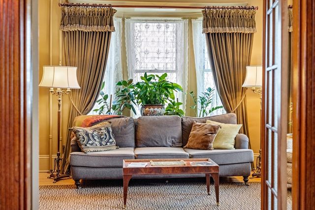 3 Moultrie St, Boston, MA 02124