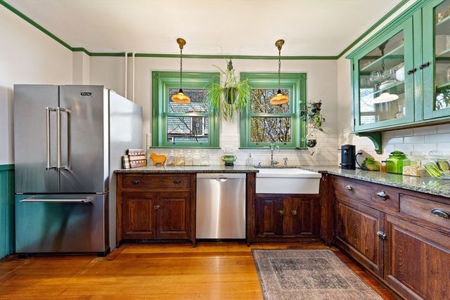 3 Moultrie St, Boston, MA 02124
