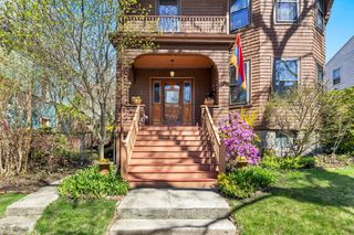 3 Moultrie St, Boston, MA 02124