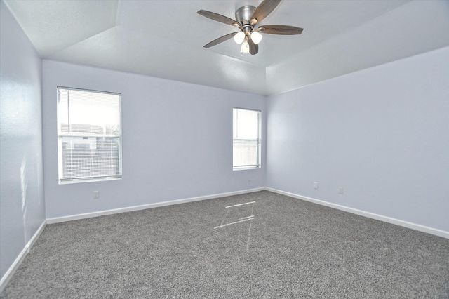 401 Bandara Woods BLVD, Elgin, TX 78621