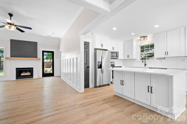 12601 Mayes Road, Huntersville, NC 28078