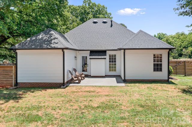 12601 Mayes Road, Huntersville, NC 28078