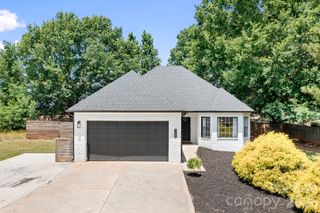 12601 Mayes Road, Huntersville, NC 28078