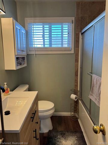 1124 Shirley Drive, Ypsilanti, MI 48198