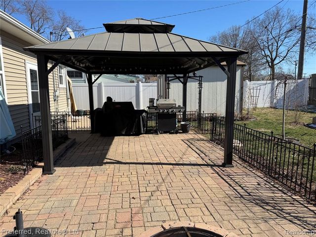 1124 Shirley Drive, Ypsilanti, MI 48198