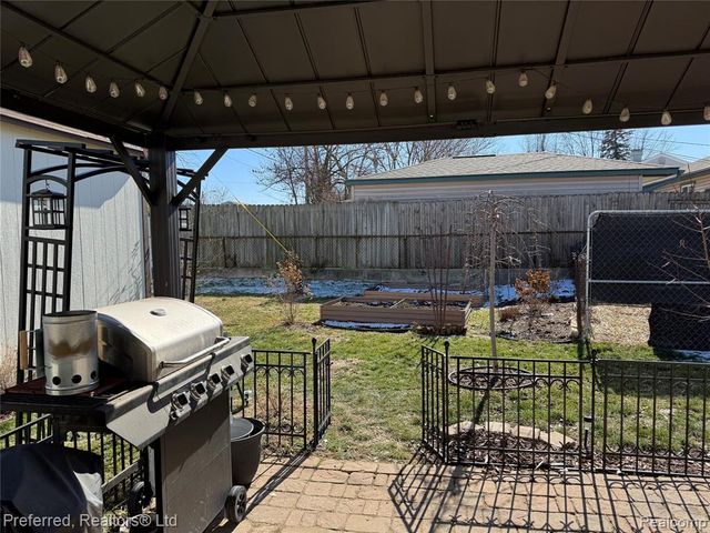 1124 Shirley Drive, Ypsilanti, MI 48198