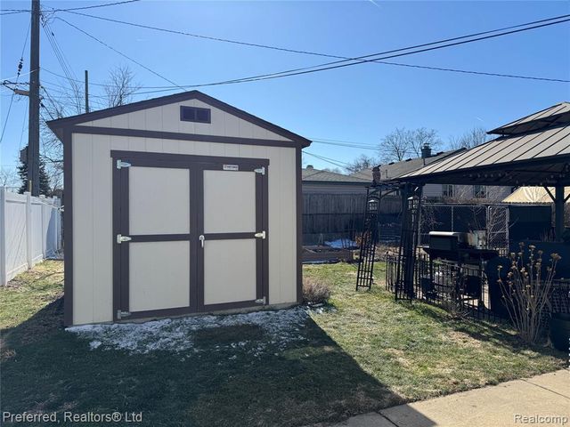 1124 Shirley Drive, Ypsilanti, MI 48198