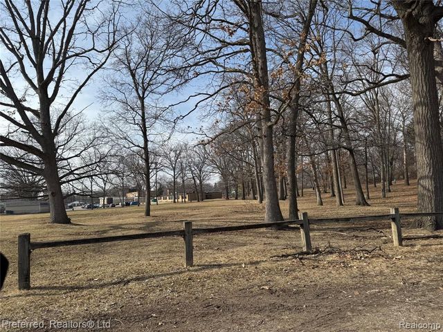 1124 Shirley Drive, Ypsilanti, MI 48198