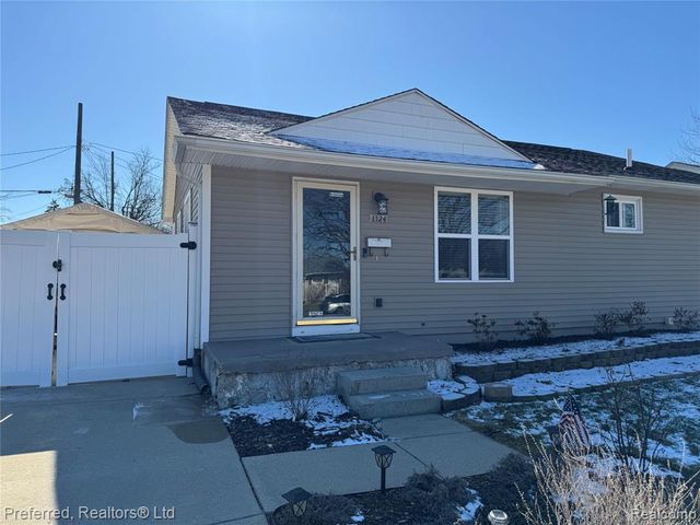 1124 Shirley Drive, Ypsilanti, MI 48198