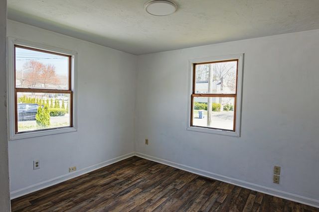 10 N Glenway Ave, Randolph, MA 02368