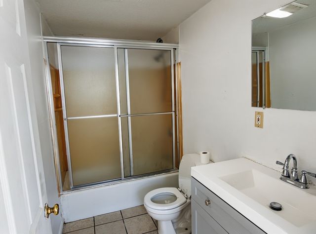 10 N Glenway Ave, Randolph, MA 02368