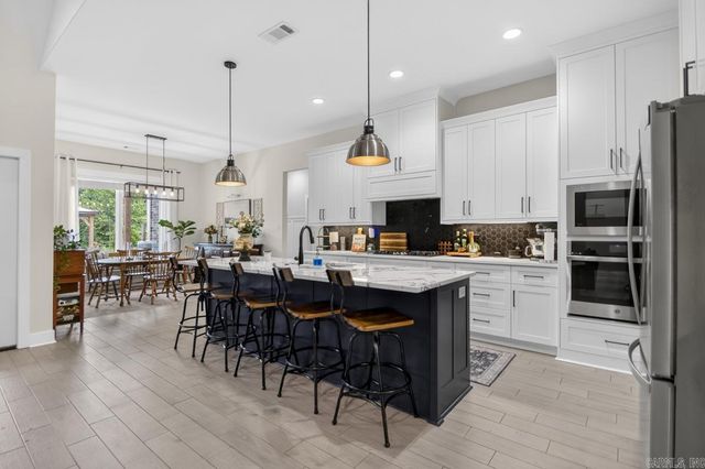 7750 S Shoreline Boulevard, Benton, AR 72019