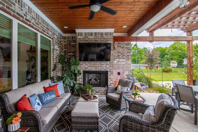 7750 S Shoreline Boulevard, Benton, AR 72019
