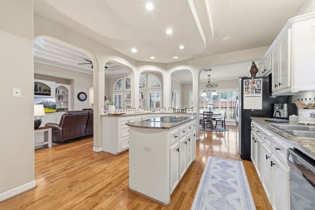 2314 E Lawther Drive, Deer Park, TX 77536