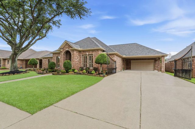 2314 E Lawther Drive, Deer Park, TX 77536