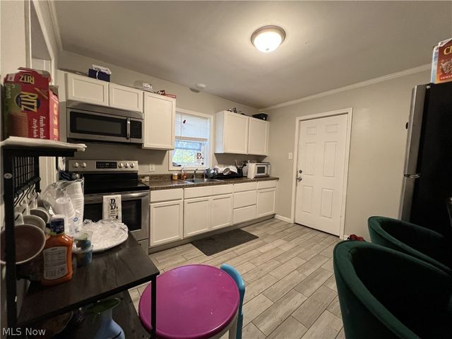 45 1st Avenue, Bedford, OH 44146