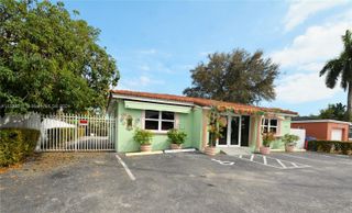 16921 NE 6th Ave, North Miami Beach, FL 33162