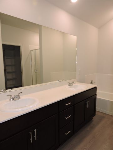 2100 Penn Street, Farmersville, TX 75442