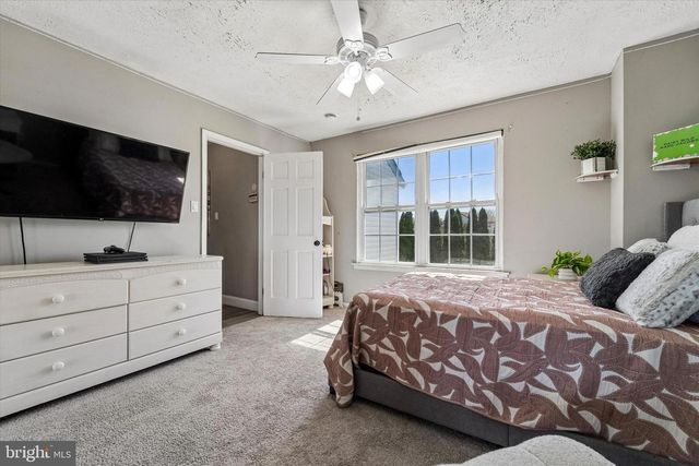 9 ARIEL DR, Mount Holly, NJ 08060