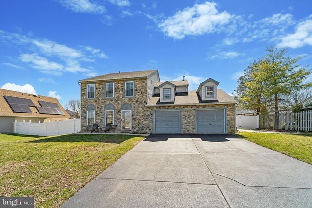 9 ARIEL DR, Mount Holly, NJ 08060