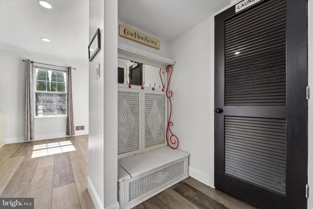 9 ARIEL DR, Mount Holly, NJ 08060