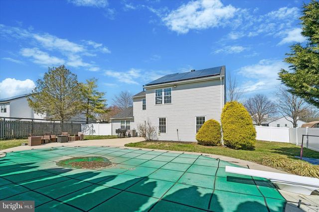 9 ARIEL DR, Mount Holly, NJ 08060