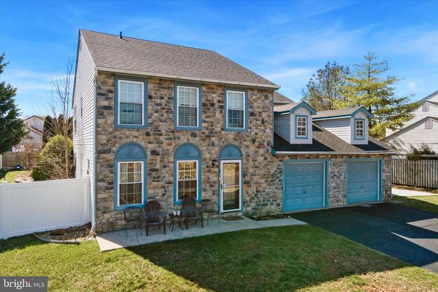 9 ARIEL DR, Mount Holly, NJ 08060