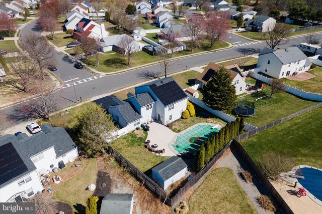 9 ARIEL DR, Mount Holly, NJ 08060