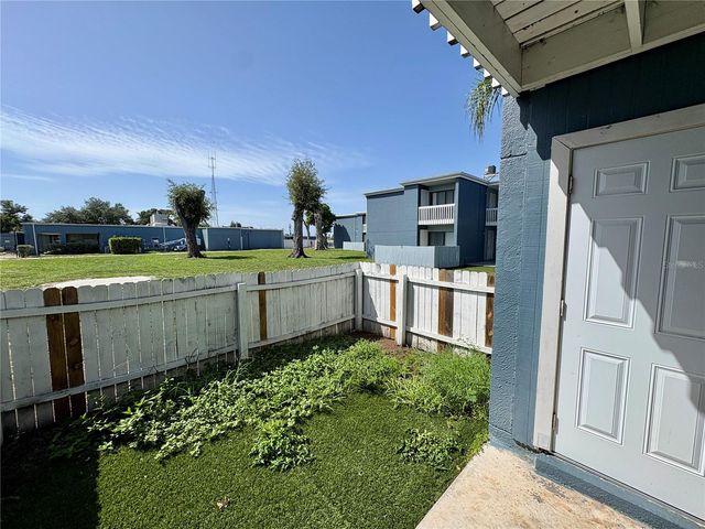 2005 5TH STREET W B, Bradenton, FL 34205