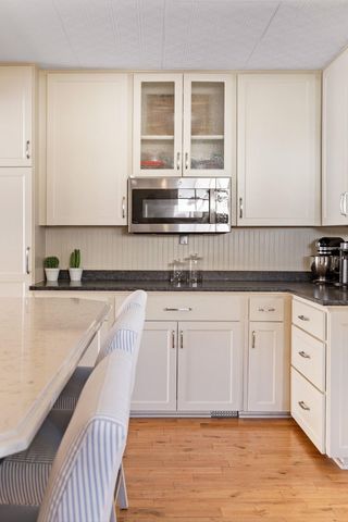 4058 Sunnyside Road, Edina, MN 55424