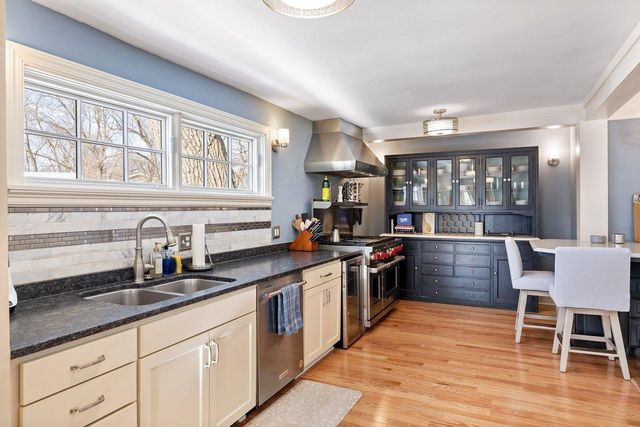 4058 Sunnyside Road, Edina, MN 55424