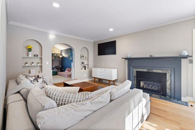 4058 Sunnyside Road, Edina, MN 55424