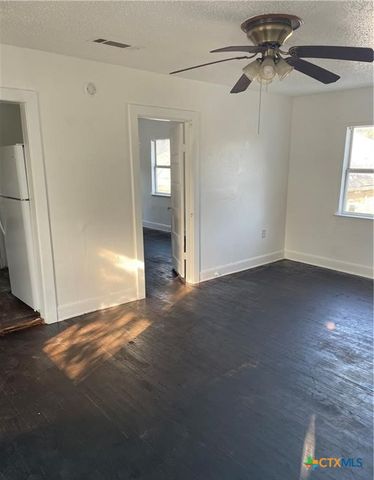 902 1/2 S 27th Street, Temple, TX 76504