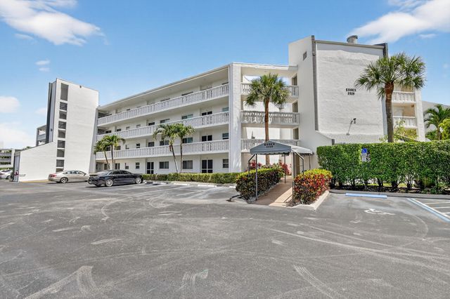 3326 Arcara Way, Greenacres, FL 33467